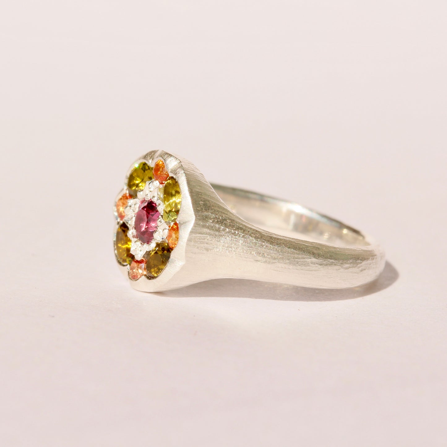 Liker of lichens ring