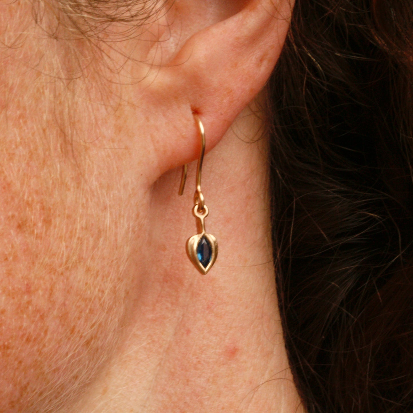 Green tourmaline & solid gold drop earrings