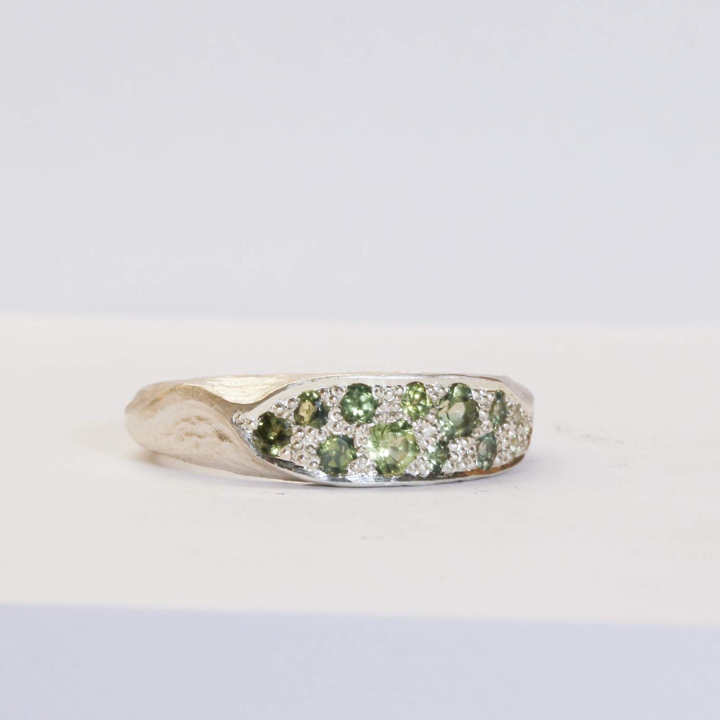 Begonia leaf ring