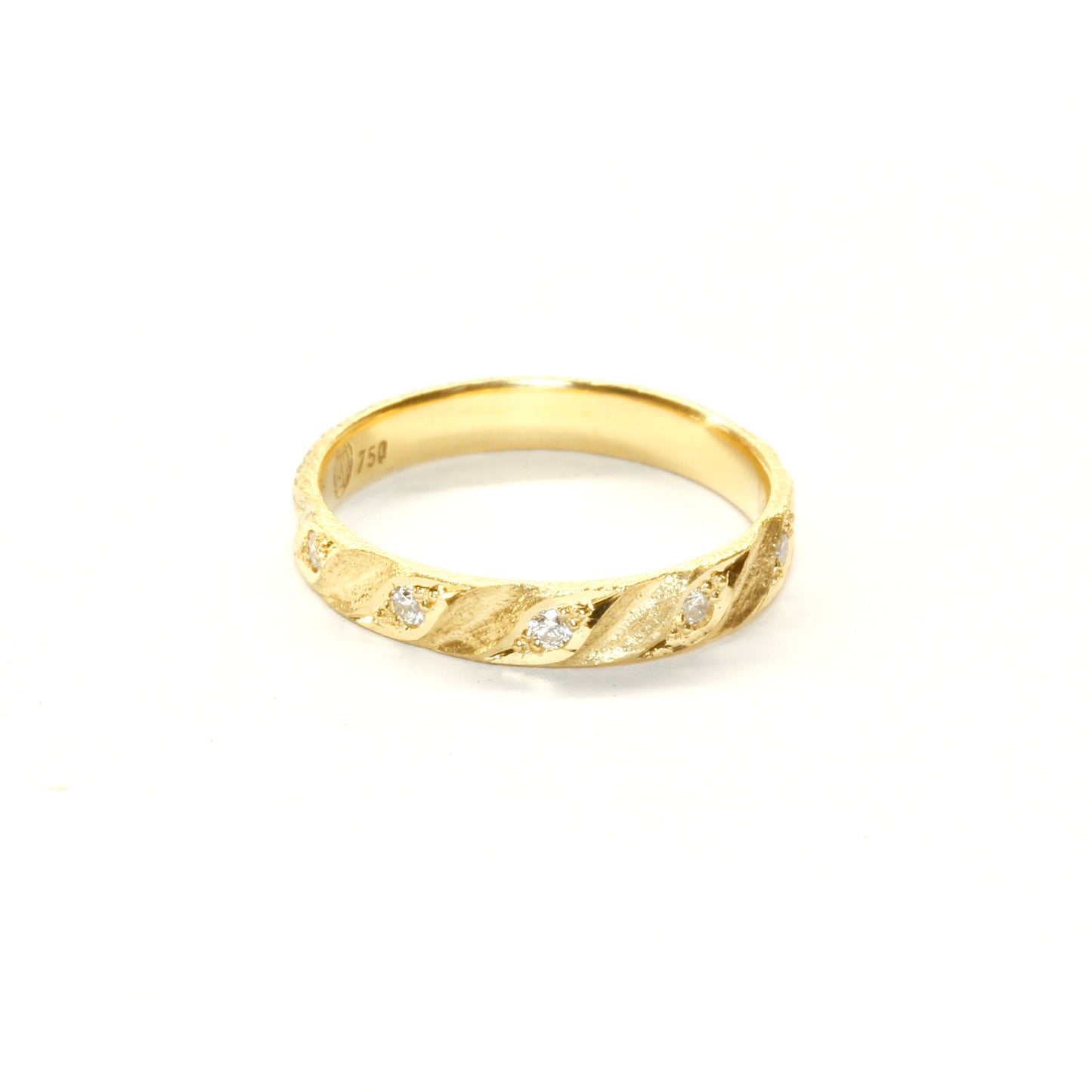 18ct gold & diamond stacking leaf band