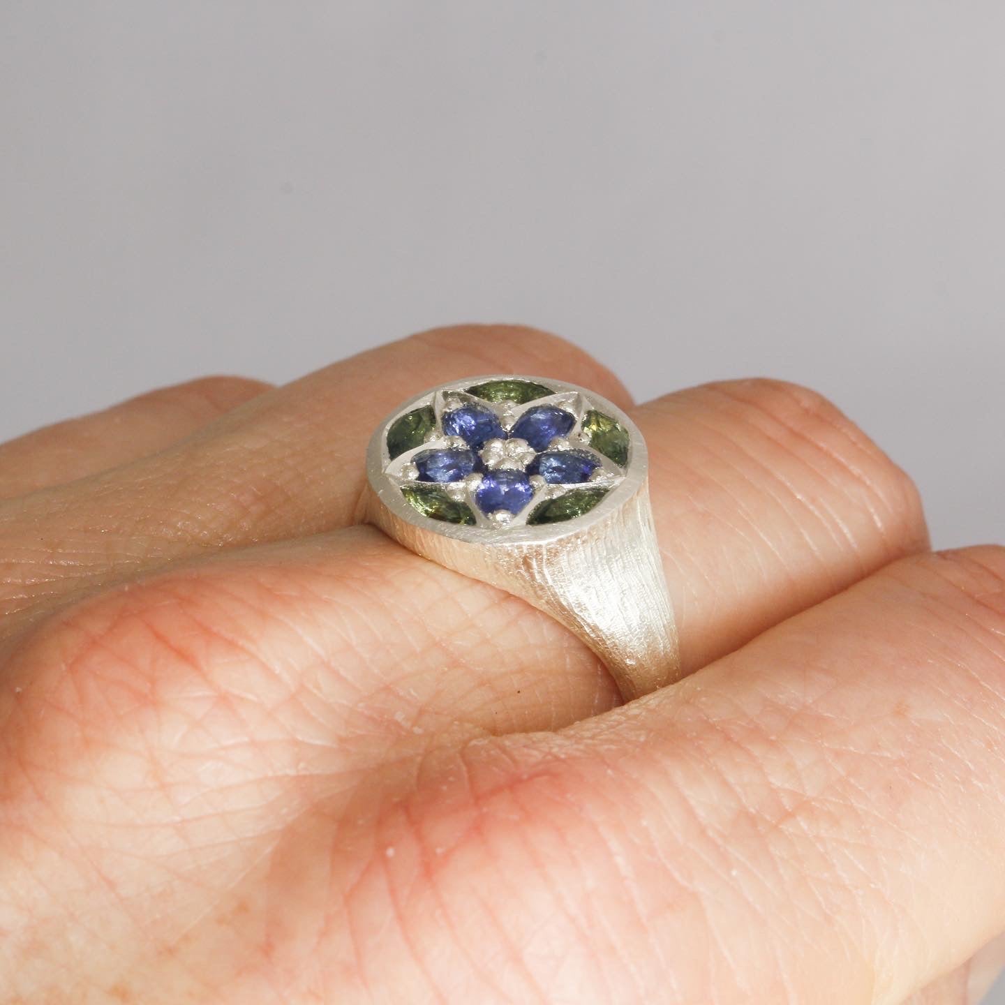 Werewere kōkako signet ring