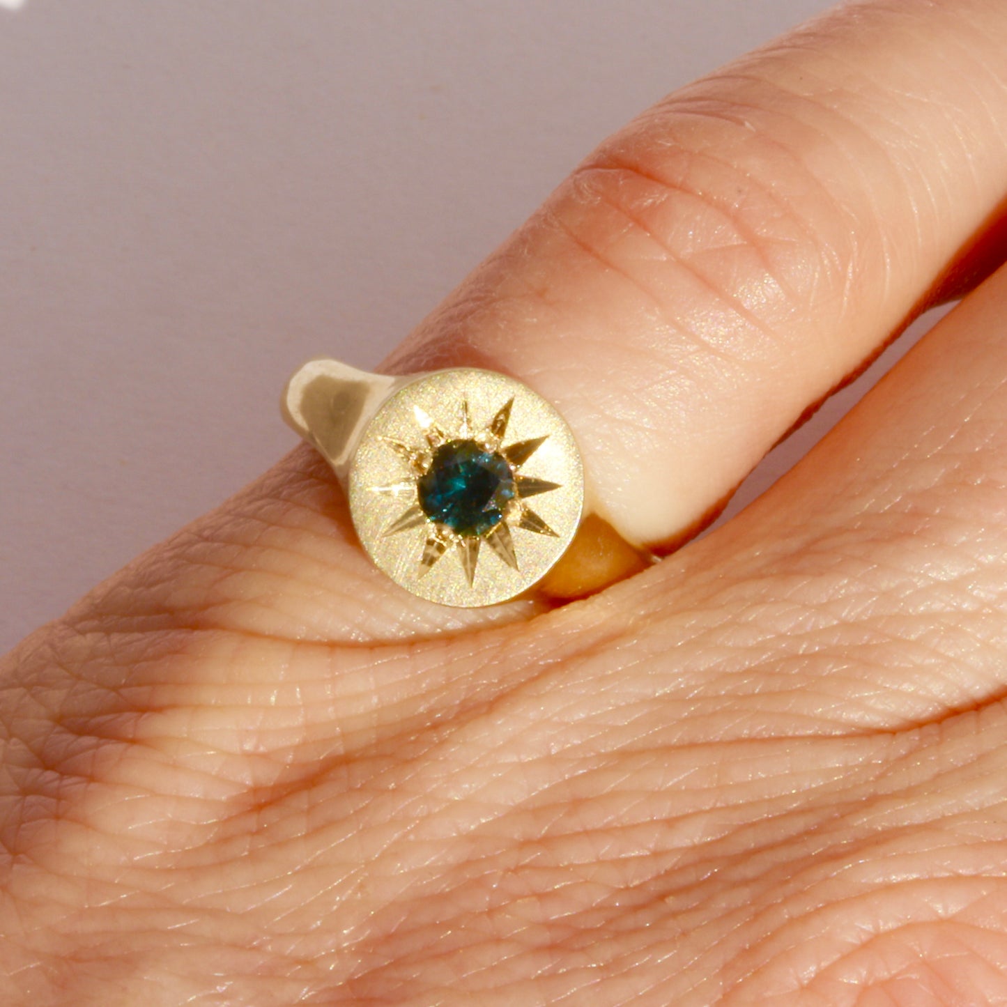 Sapphire star gold pinky ring