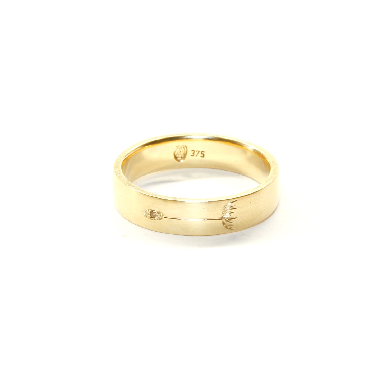 Gold dande wish ring