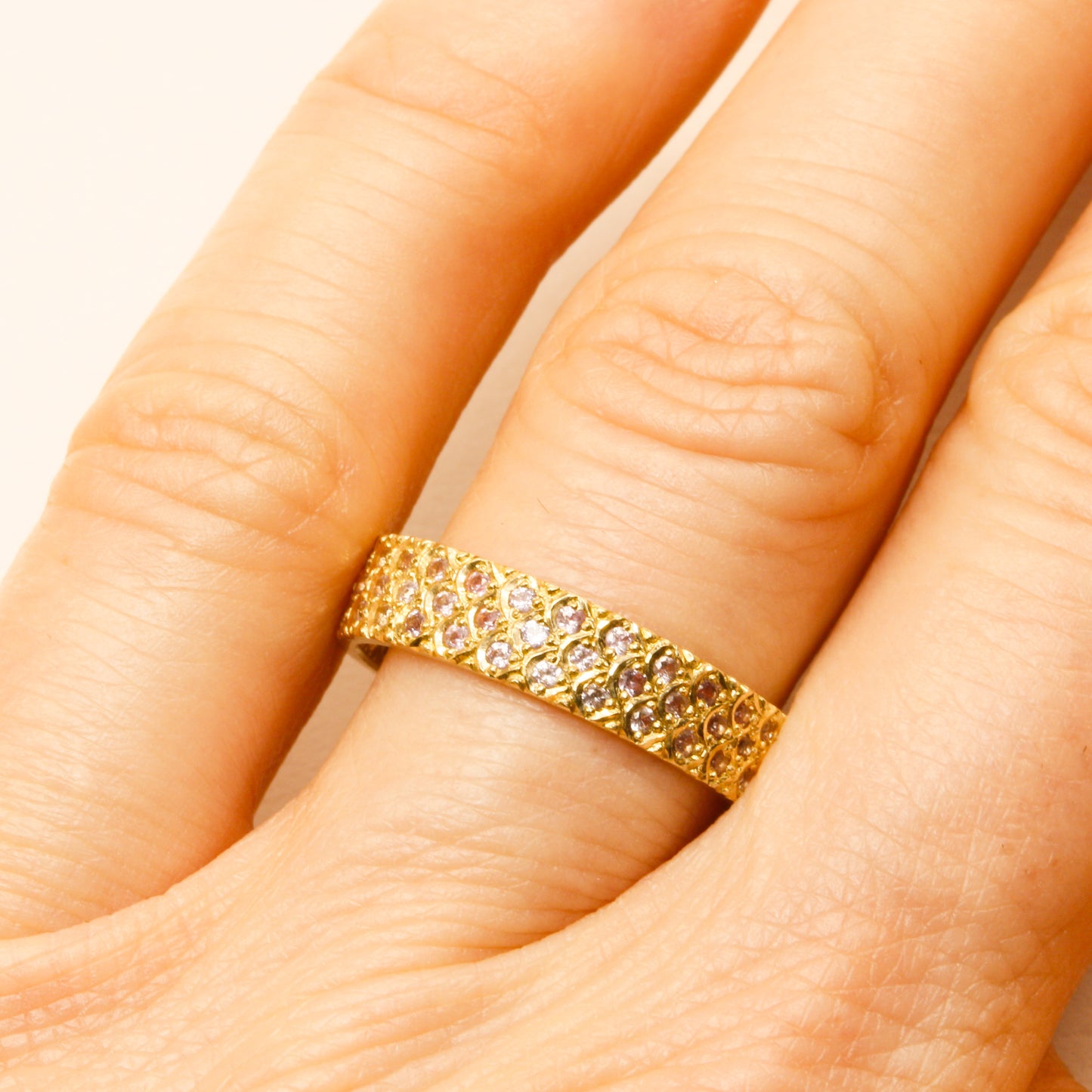 Pink sapphire fan ring