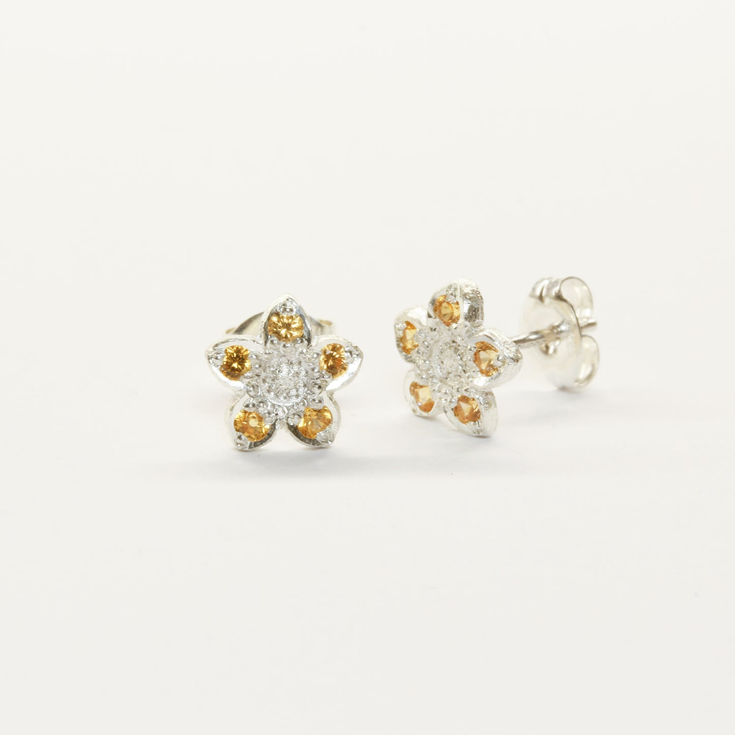 Mountain buttercup studs