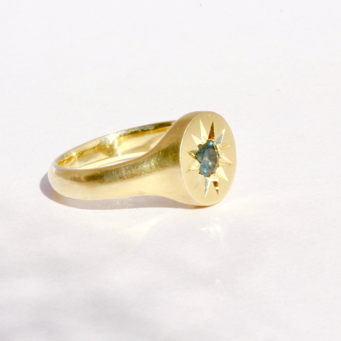 Sapphire star gold pinky ring