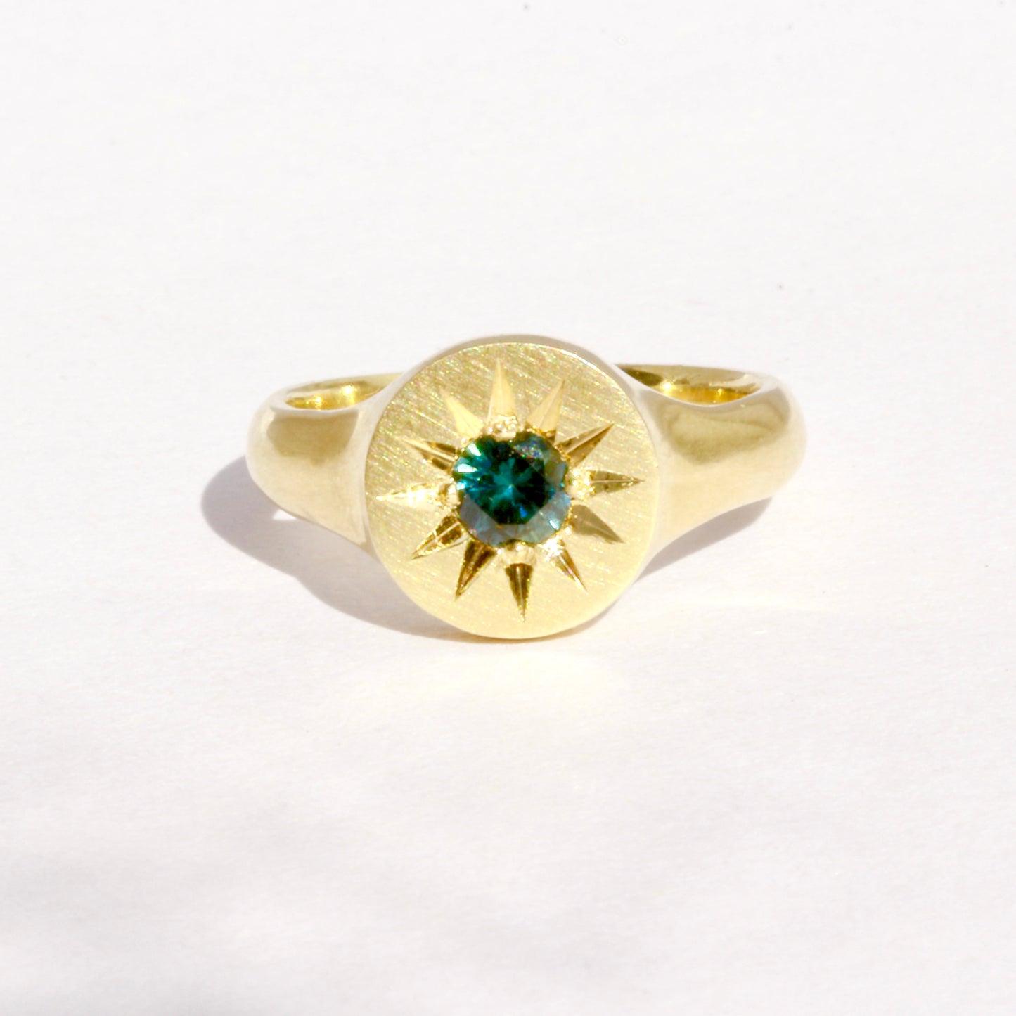 Sapphire star gold pinky ring