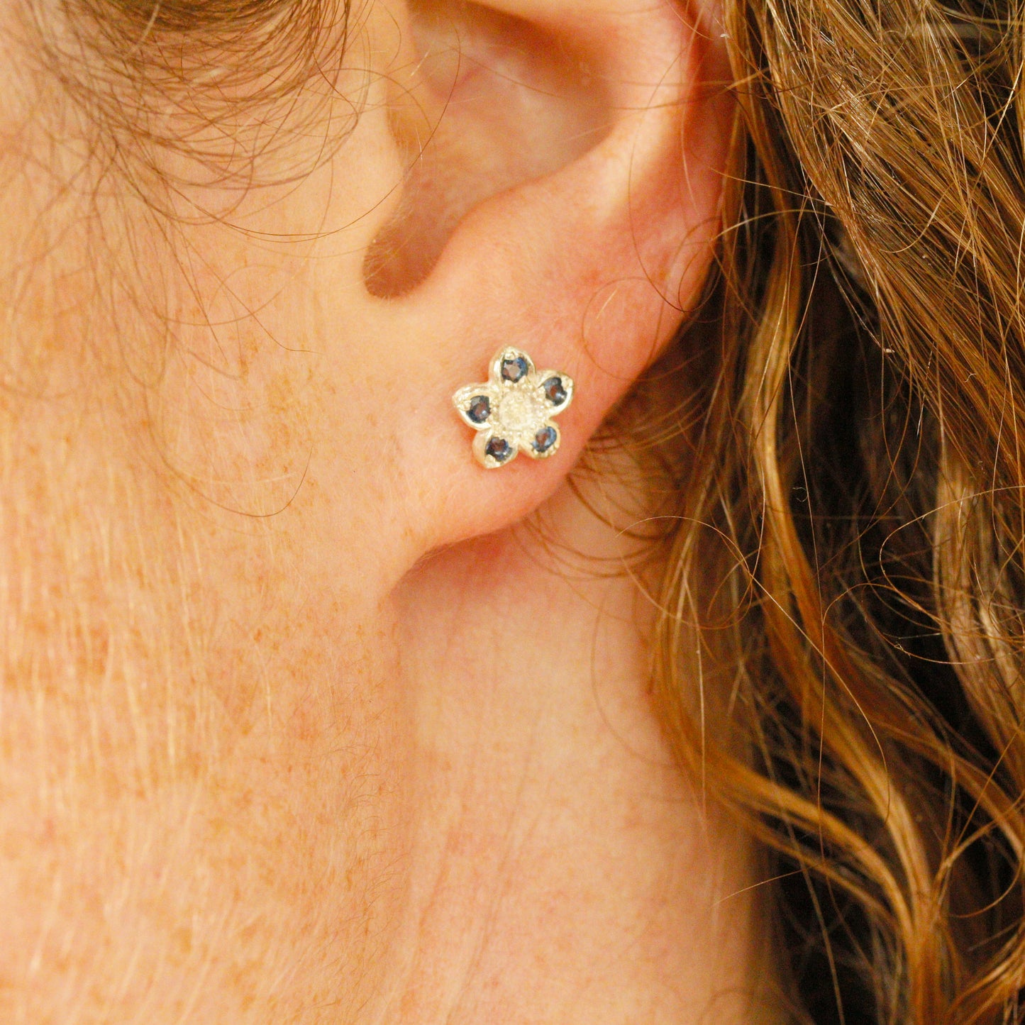 Sapphire wahlenbergia studs